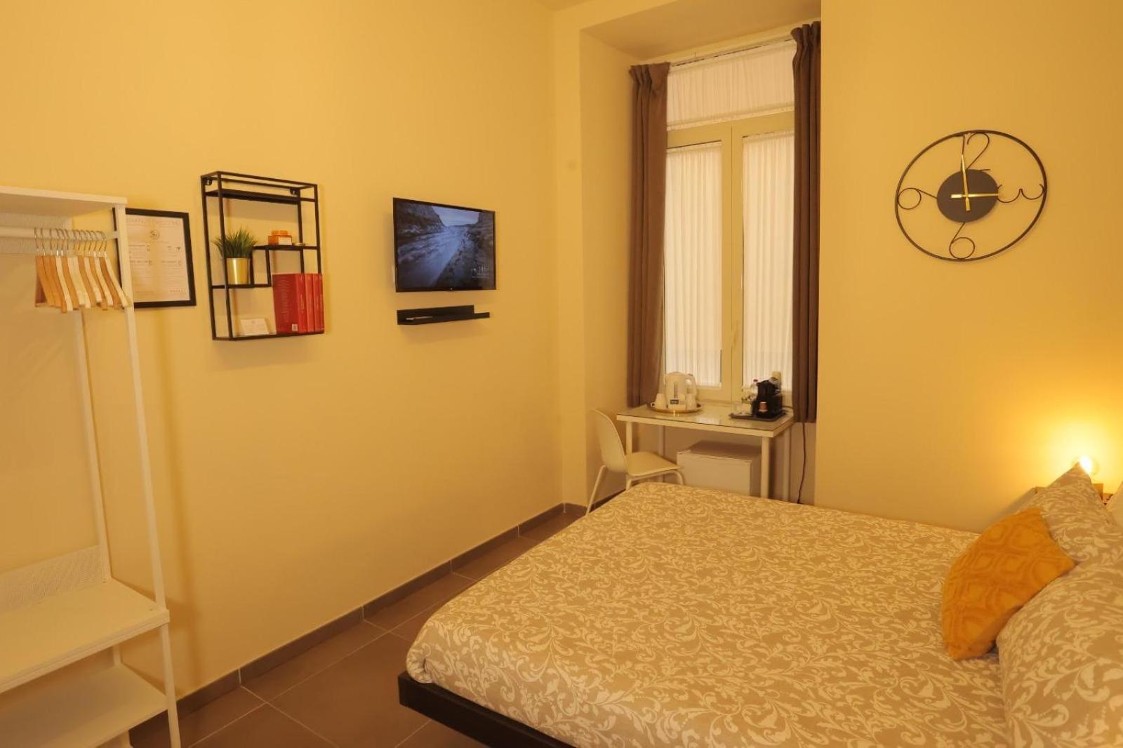 B&B Scarlatti 60 Naples Exterior photo